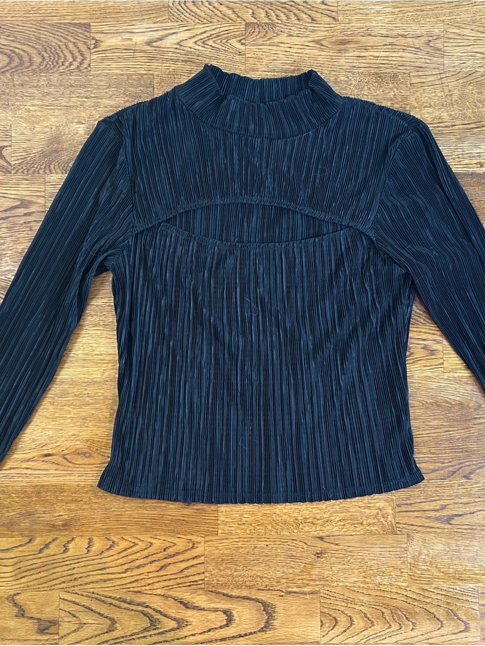 Leith Black Pleated Cutout Mock Neck Long Sleeve Top